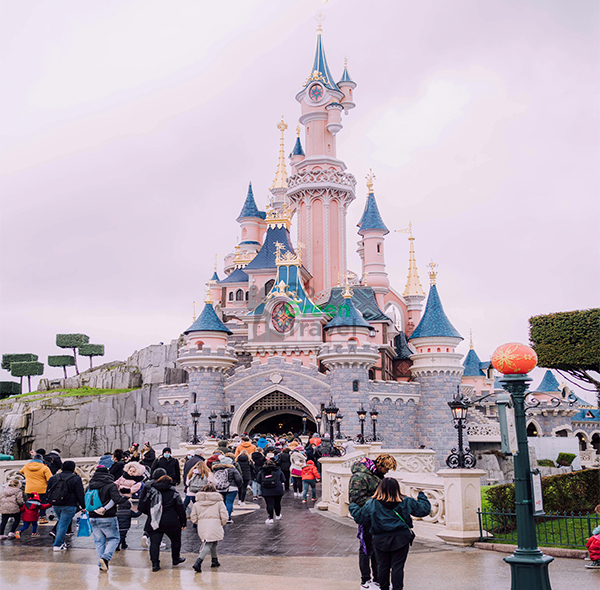 Madrid y París, visitando Disneyland París